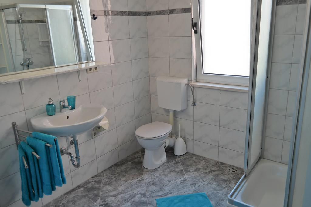 Direkt Am Meer-Apartments Puntaplanka Rogoznica  Exterior foto